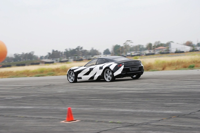 Fisker Karma surprins în teste