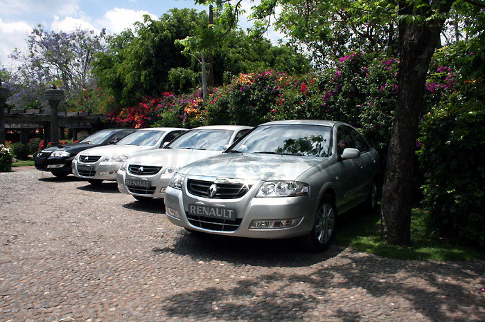 Un Nissan cu o noua sigla