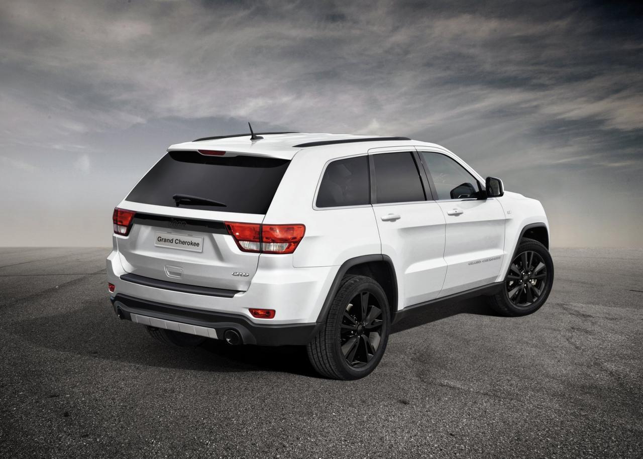 Jeep Grand Cherokee Black Look - production intent concept la Geneva 2012